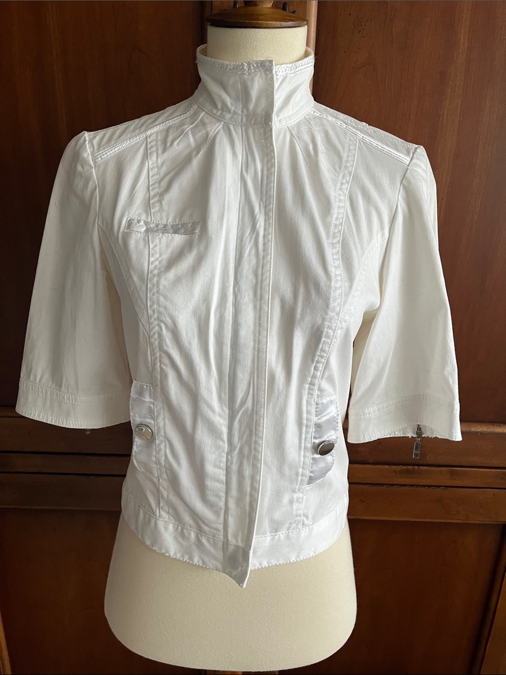 White House Black Market White Satin-Trim Jacket EUC Size 2 - Picture 3 of 13